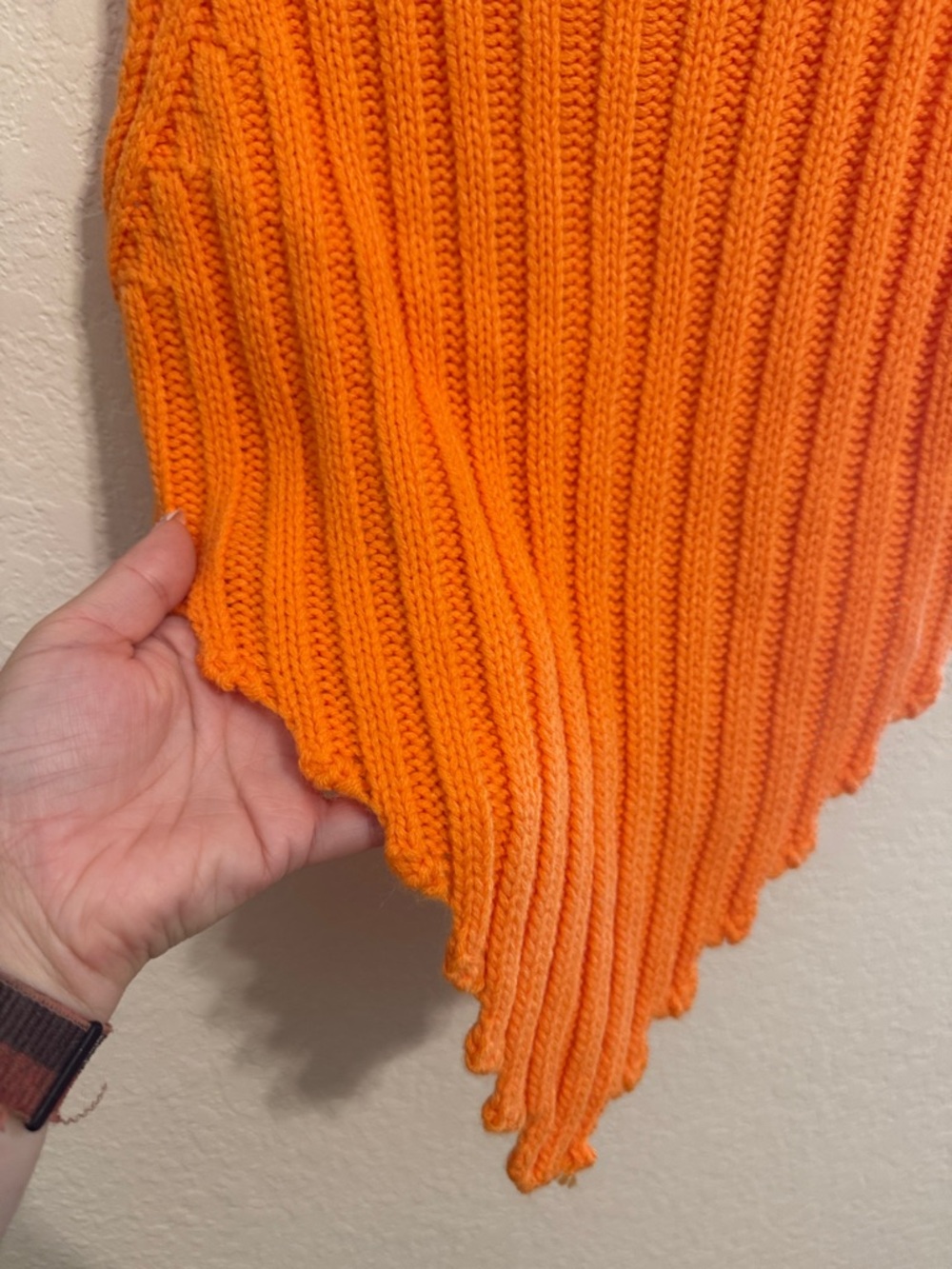 Blanc Orange Ribbed Pointed-Hem Knit Tank - Picture 3 of 6
